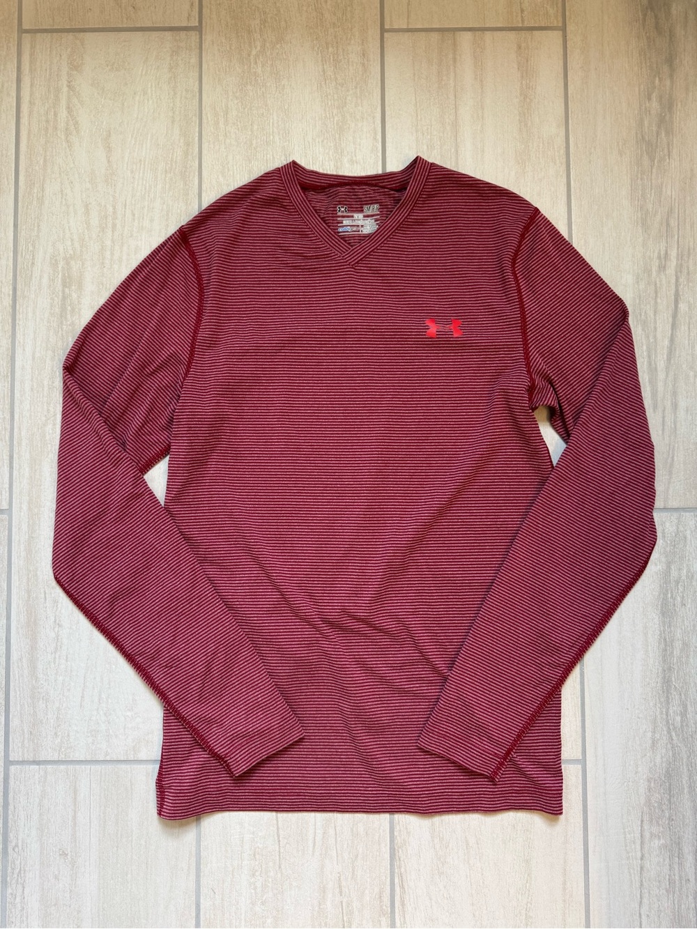 Under Armour Men’s Long-Sleeve V-Neck Performance Shirt - Burgundy